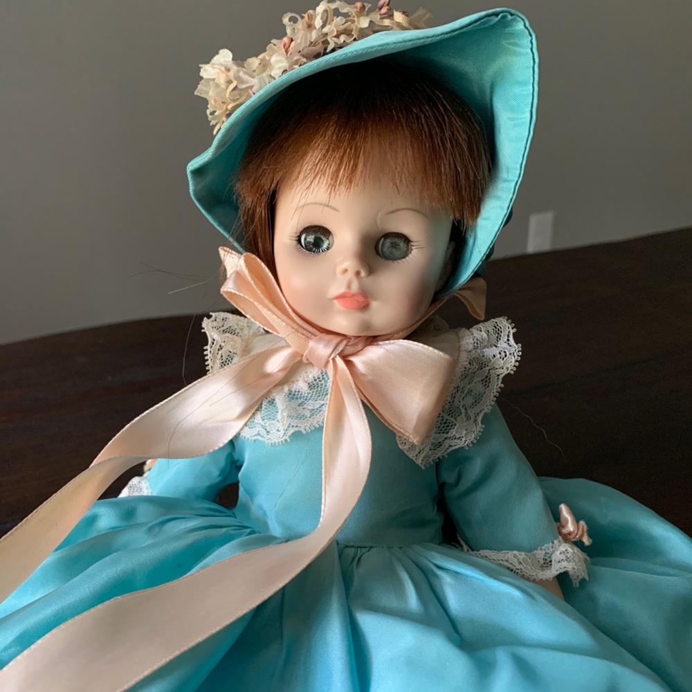 Haunted doll - Sophie